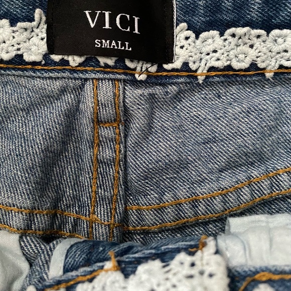 Vici P.O.L premium denim medium wash distressed raw hem jeans size small - Picture 12 of 16